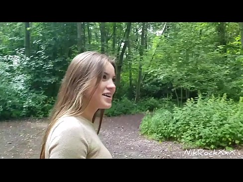 ❤️ Navrhol som Evelíne, aby sme si to rozdali na verejnom mieste! Povedala áno. Potom som ju jebala do zadku a vystriekala sa jej do úst. Potom sa vymočila. ❌ Kvalitné porno na nás ☑