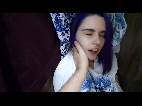 ❤️ Našiel som svoju sestru v skrini a pomohol som jej spraviť sa ❌ Kvalitné porno na nás ☑